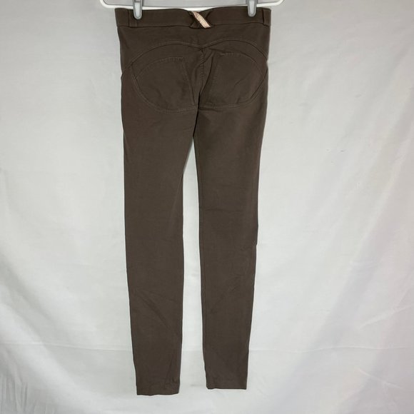 Freddy Regular Skinny Pant in Dark Grey - Picture 3 of 7
